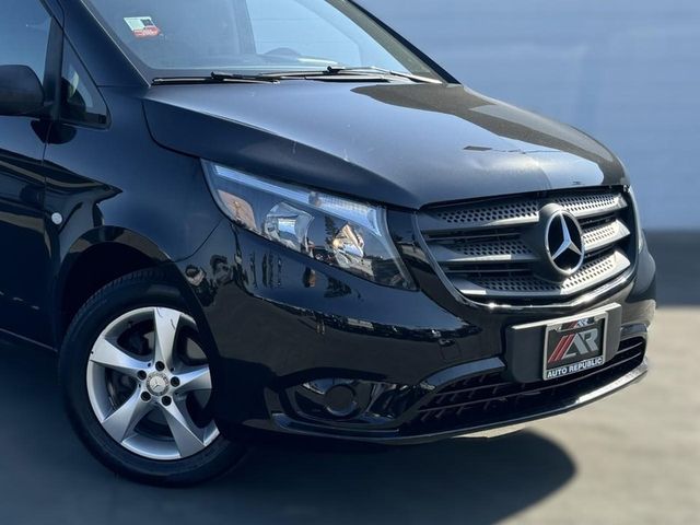 2017 Mercedes-Benz Metris Base