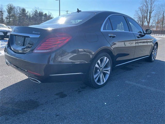 2017 Mercedes-Benz S-Class 550