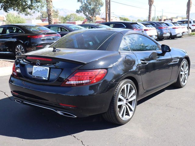 2017 Mercedes-Benz SLC 300