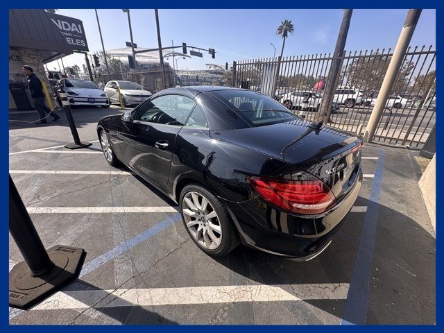 2017 Mercedes-Benz SLC 300