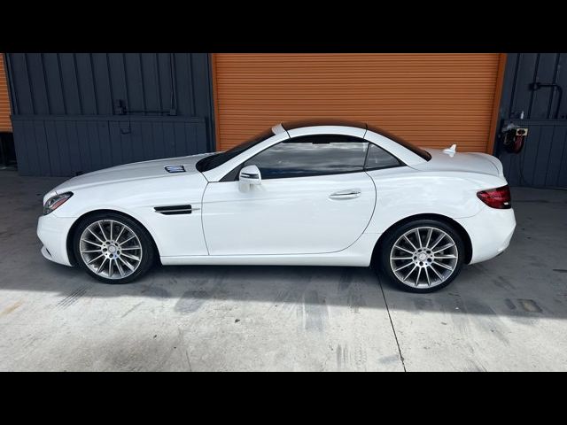 2017 Mercedes-Benz SLC 300