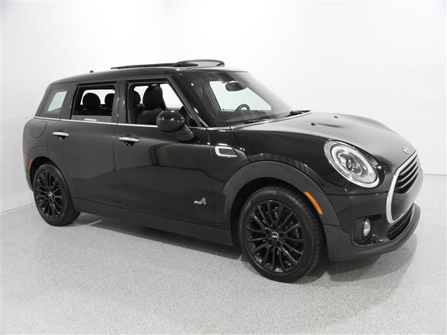 2017 MINI Cooper Clubman Base