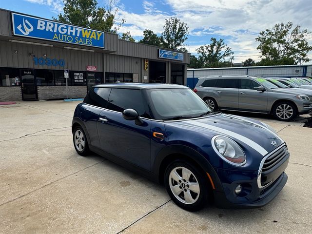 2017 MINI Cooper Hardtop Base