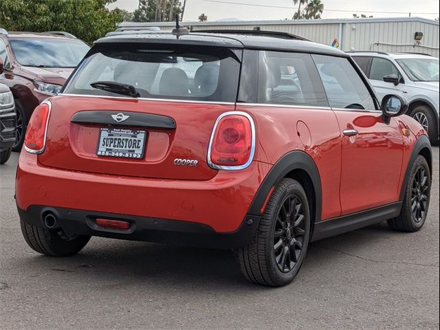 2017 MINI Cooper Hardtop Base