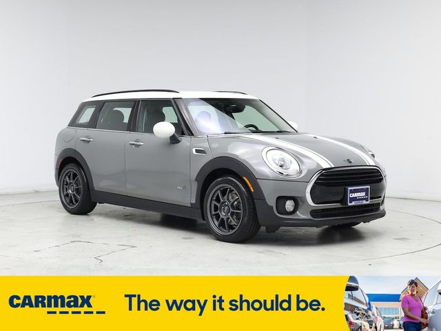 2017 MINI Cooper Clubman Base
