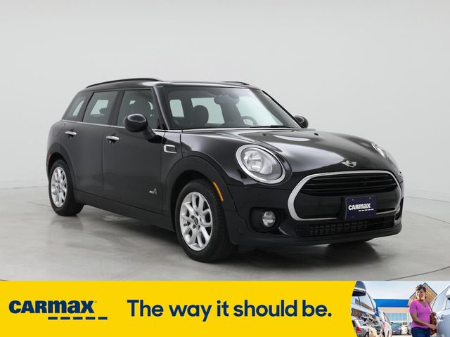 2017 MINI Cooper Clubman Base