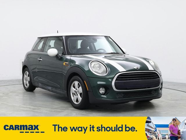 2017 MINI Cooper Hardtop Base