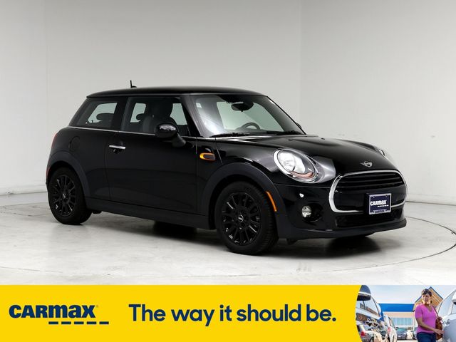 2017 MINI Cooper Hardtop Base