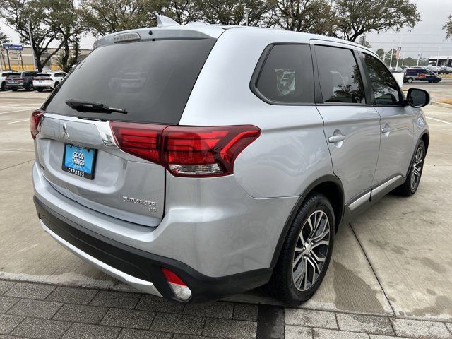 2017 Mitsubishi Outlander SE