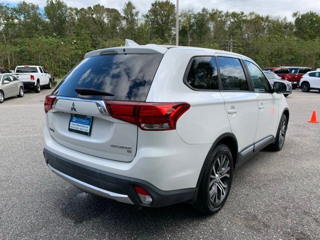 2017 Mitsubishi Outlander 