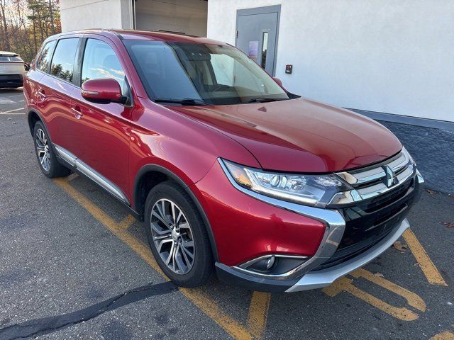 2017 Mitsubishi Outlander 