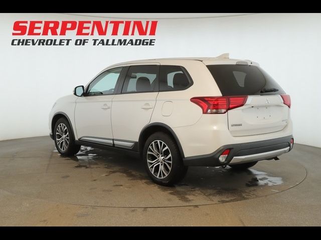 2017 Mitsubishi Outlander SE