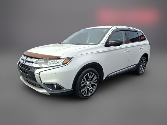 2017 Mitsubishi Outlander ES