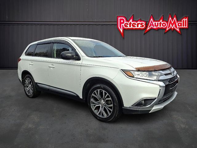 2017 Mitsubishi Outlander ES