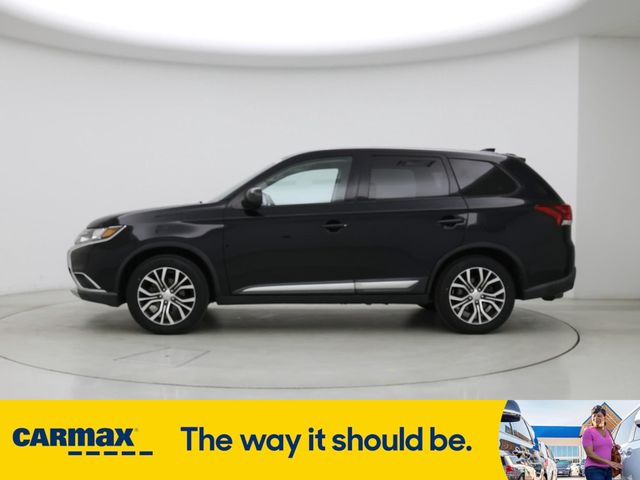 2017 Mitsubishi Outlander ES