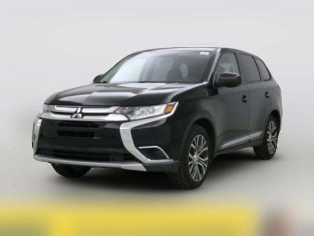 2017 Mitsubishi Outlander ES