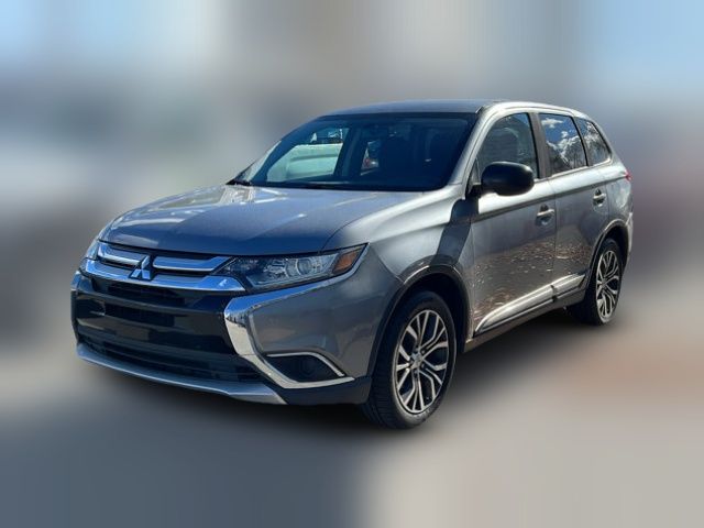 2017 Mitsubishi Outlander ES