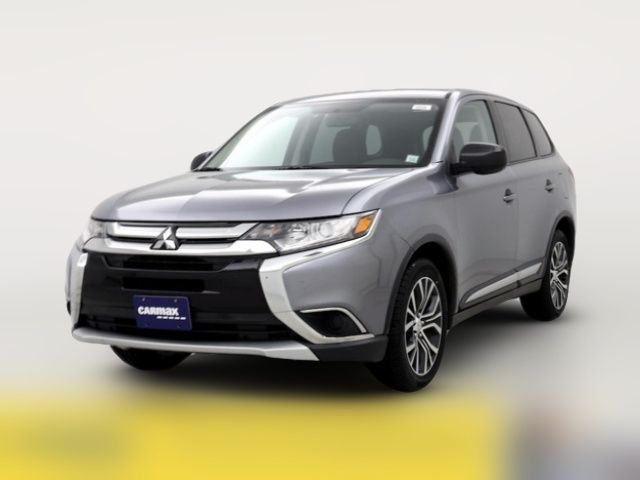 2017 Mitsubishi Outlander ES