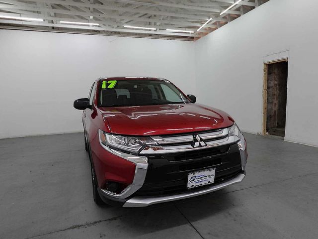 2017 Mitsubishi Outlander ES
