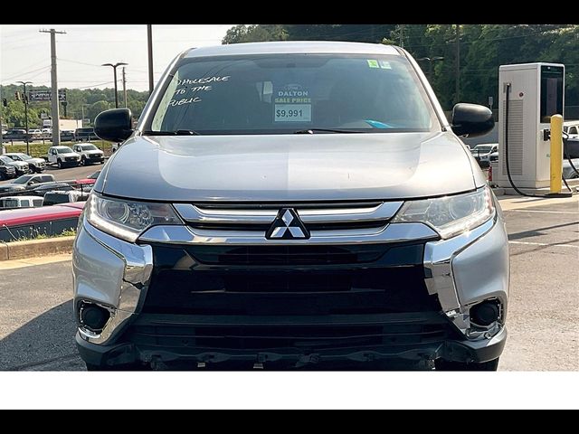 2017 Mitsubishi Outlander ES