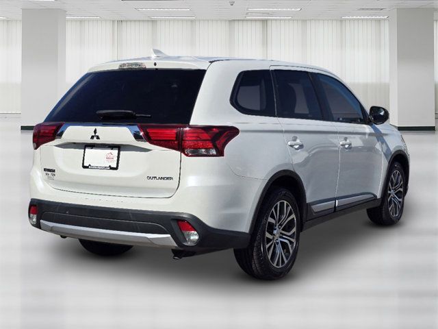 2017 Mitsubishi Outlander ES