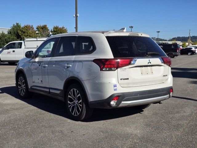 2017 Mitsubishi Outlander ES