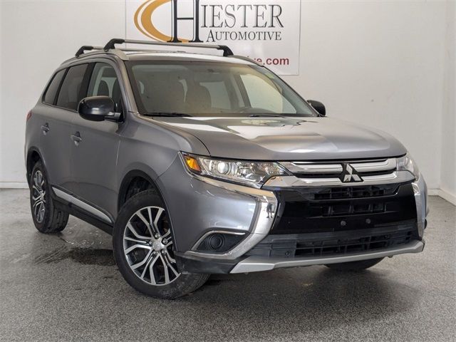 2017 Mitsubishi Outlander ES