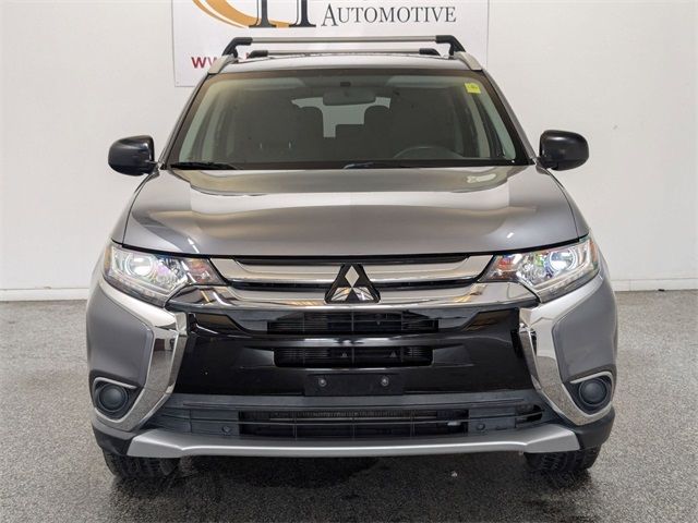 2017 Mitsubishi Outlander ES