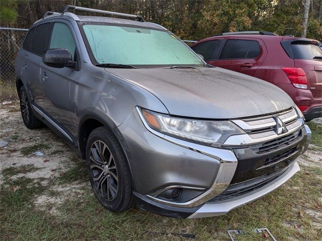 2017 Mitsubishi Outlander ES