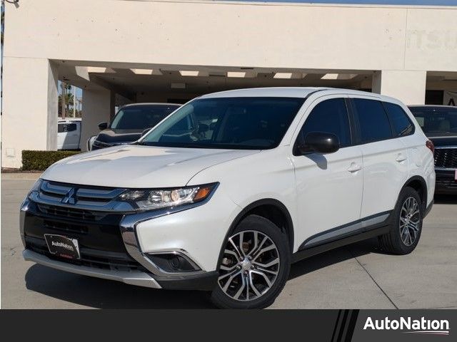 2017 Mitsubishi Outlander ES