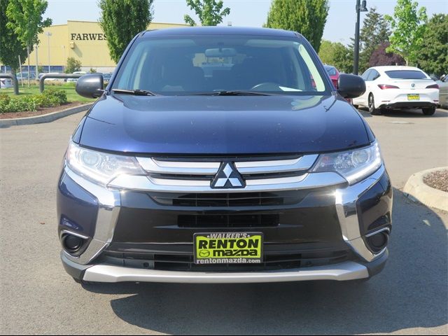 2017 Mitsubishi Outlander ES