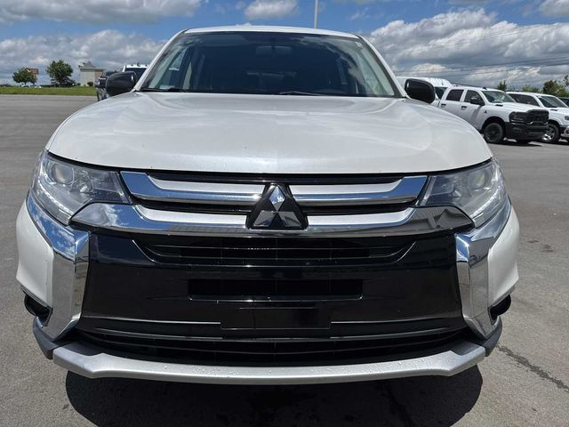 2017 Mitsubishi Outlander ES