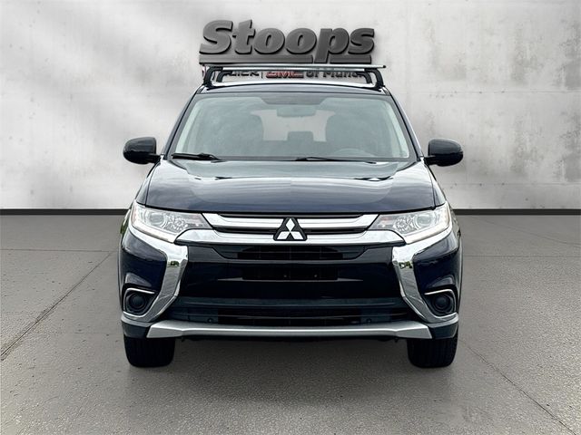 2017 Mitsubishi Outlander ES