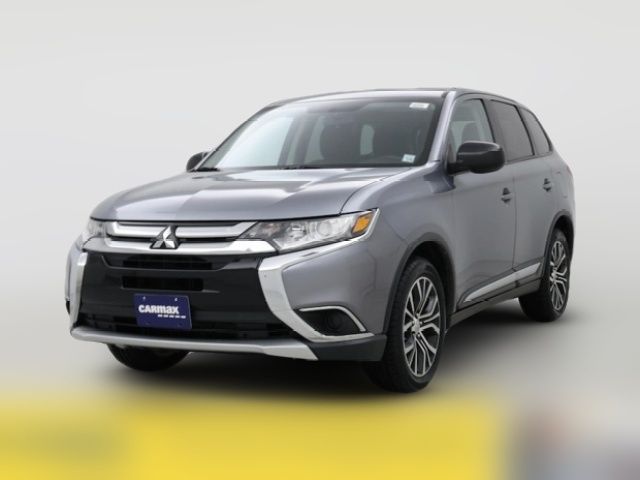 2017 Mitsubishi Outlander ES