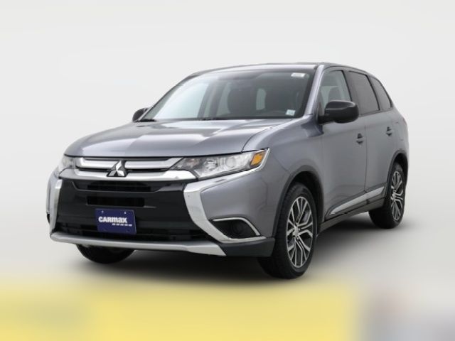 2017 Mitsubishi Outlander ES