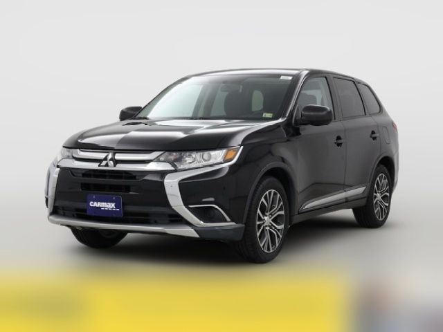 2017 Mitsubishi Outlander ES