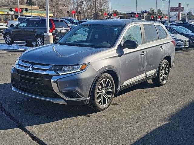 2017 Mitsubishi Outlander ES