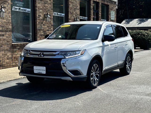 2017 Mitsubishi Outlander ES