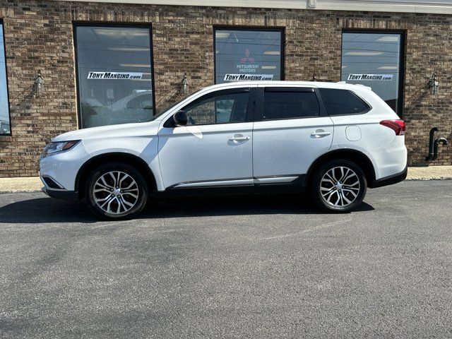 2017 Mitsubishi Outlander ES