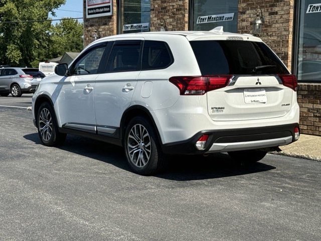 2017 Mitsubishi Outlander ES