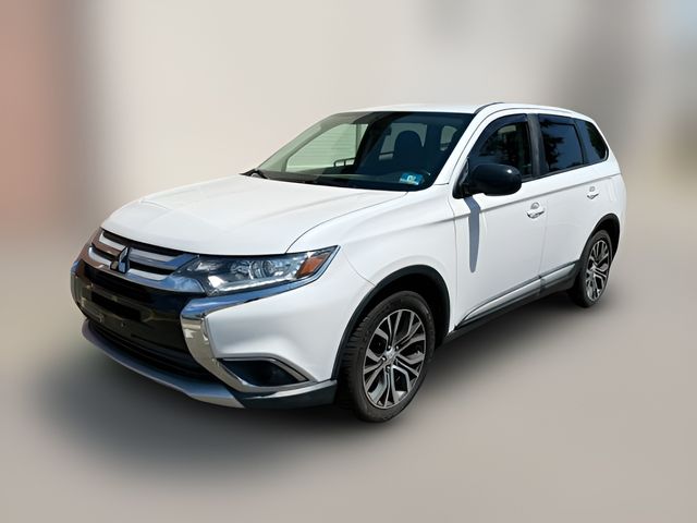 2017 Mitsubishi Outlander ES