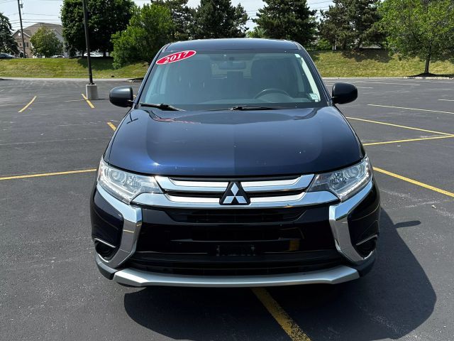 2017 Mitsubishi Outlander ES