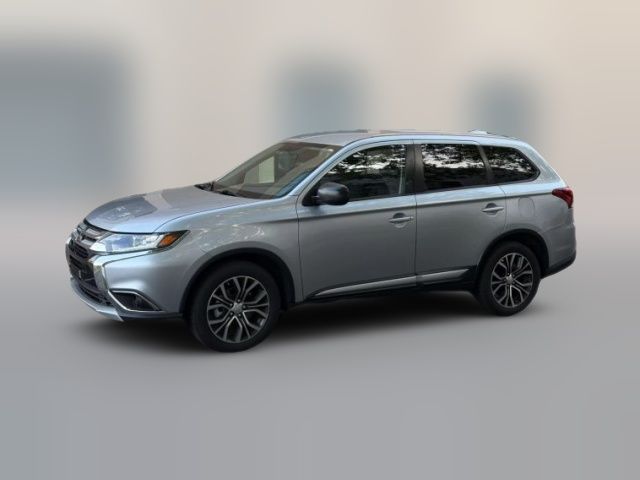 2017 Mitsubishi Outlander ES