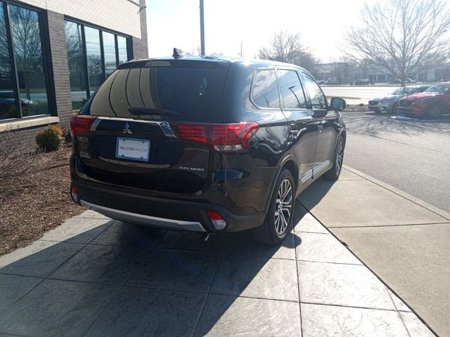 2017 Mitsubishi Outlander SE