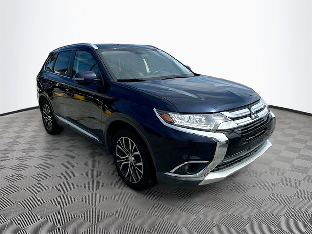 2017 Mitsubishi Outlander SE