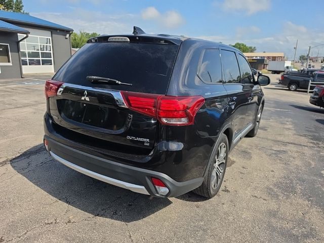 2017 Mitsubishi Outlander SE