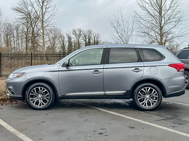 2017 Mitsubishi Outlander SE