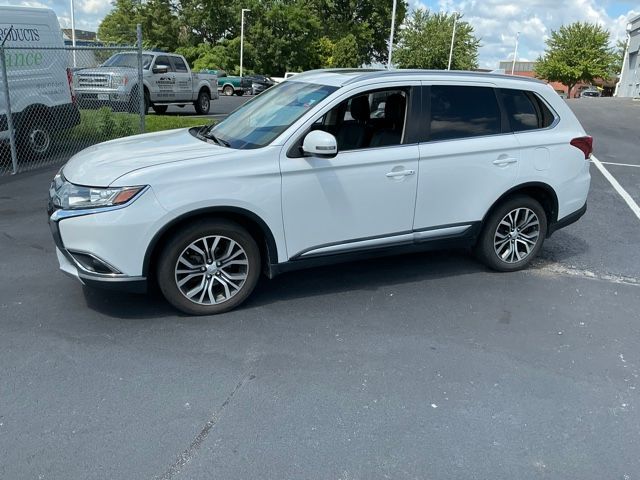 2017 Mitsubishi Outlander SE