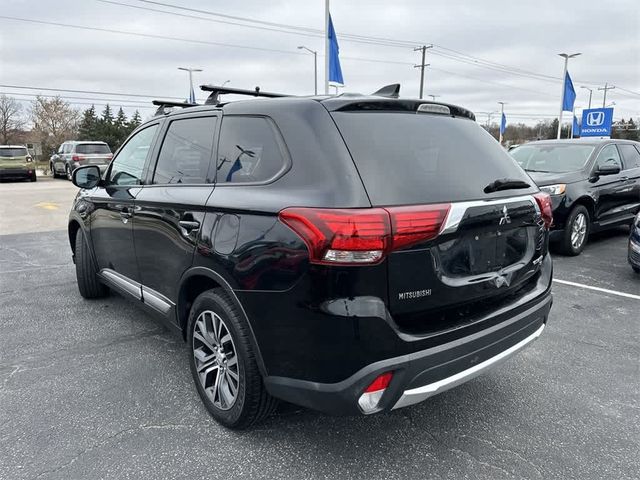 2017 Mitsubishi Outlander SE