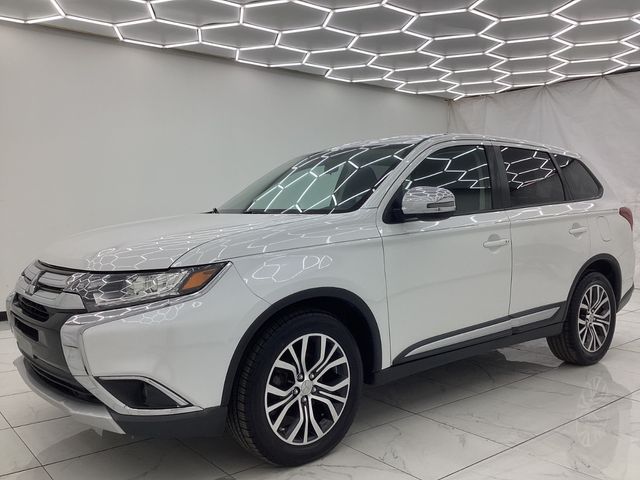 2017 Mitsubishi Outlander SE